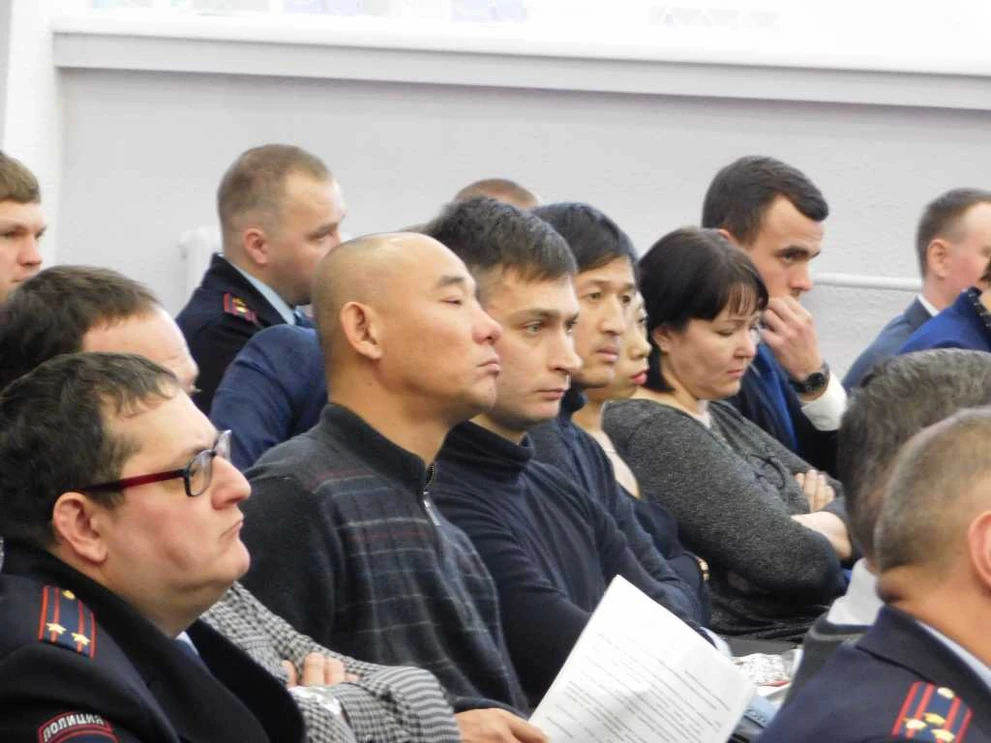 Собравшиеся в зале слушали внимательно DSCN4221.JPG
