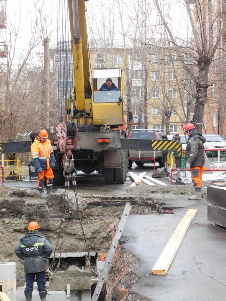 Ремонты начались ещё в марте DSCN6227.JPG