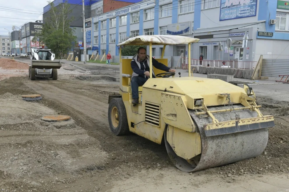 Укладка асфальта на месте ремонта на улице Вавилова (уже завершена) 757aea246ead82a7848dced760725738.jpg