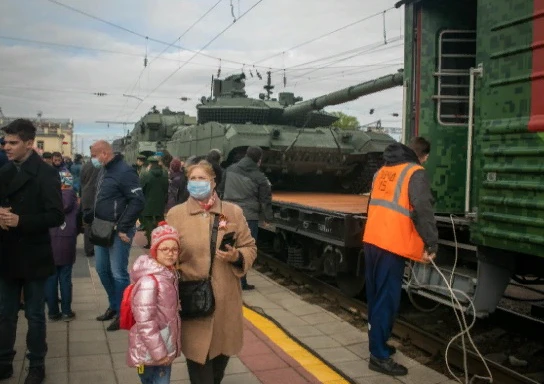 На одной из стоянок поезда 01.jpg