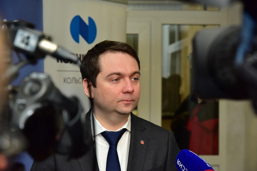На пресс-конференции НН3.jpg