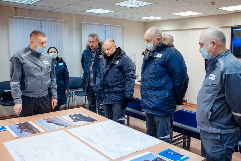 Владимиру Потанину представляют план обновления на НОФ IMGM5787.jpg