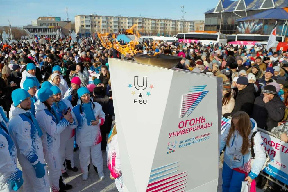 Эстафета огня в Ачинске (5).jpg Эстафета огня в Ачинске (5).jpg