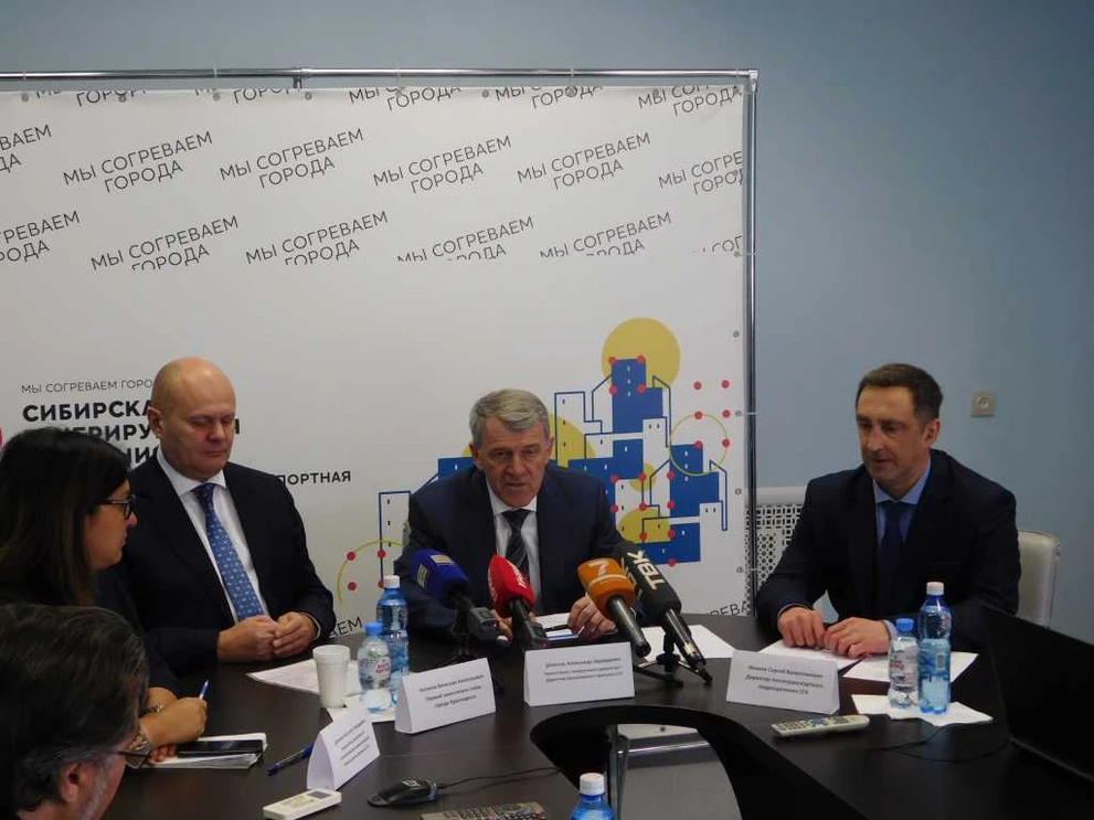 На пресс-конференции DSCN5701.JPG
