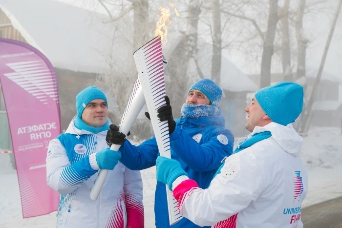Эстафета огня в Енисейске (4).jpg Эстафета огня в Енисейске (4).jpg