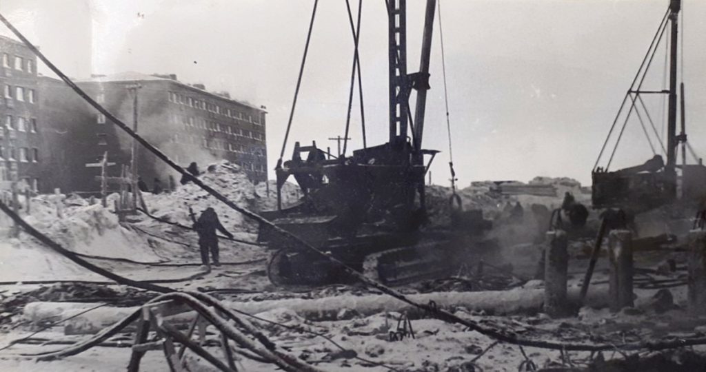 1959-god.-ustanovka-pervyh-svaj-v-norilske-po-novovmu-metodu-1024x540.jpg